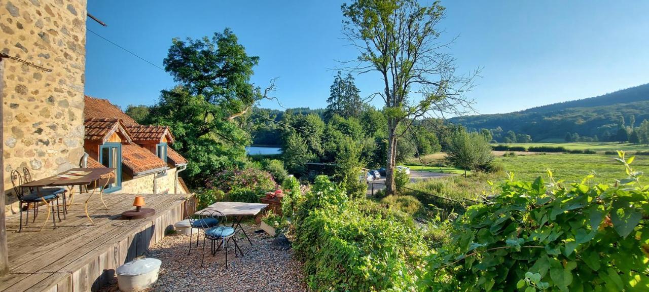 Chambres d'hôtes a l'étang d'Yonne Arleuf Esterno foto